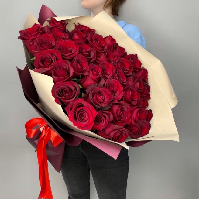 Букет 33 красные розы с доставкой в Самаре