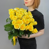  35 желтых роз