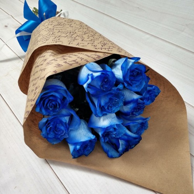 11 синих роз